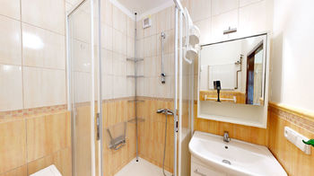 koupelna - Prodej bytu 2+1 v osobním vlastnictví, Praha 10 - Strašnice