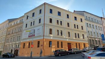 Pronájem bytu 2+kk v družstevním vlastnictví 43 m², Praha 3 - Vinohrady