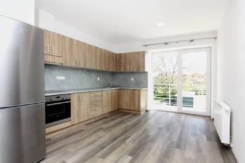 kuchyň s terasou 13,80 m2 - JV - Pronájem bytu 3+1 v osobním vlastnictví 86 m², Kolín 
