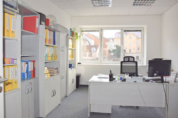 Kancelář - Pronájem kancelářských prostor 818 m², Plzeň