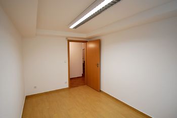 KANCELÁŘ 4 - Prodej kancelářských prostor 73 m², Vodňany