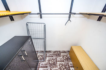 Šatna - Pronájem bytu 2+kk v družstevním vlastnictví 50 m², Ústí nad Labem