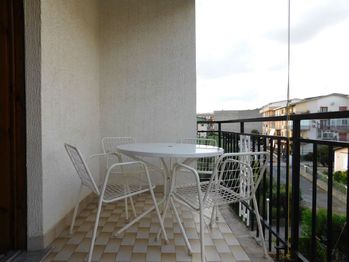 balkon č.2 - Prodej bytu 3+kk v osobním vlastnictví 53 m², Scalea