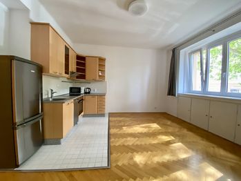 Pronájem bytu 1+kk v osobním vlastnictví 28 m², Praha 6 - Břevnov