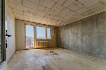 Obývací pokoj 2. NP - Prodej domu 95 m², Chožov