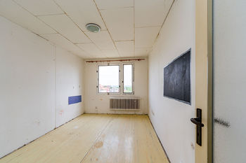 Pokoj v patře - Prodej domu 95 m², Chožov
