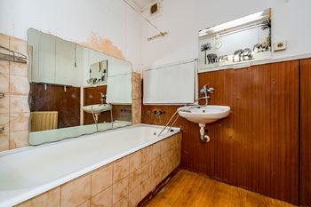 koupelna - Prodej domu 95 m², Chožov