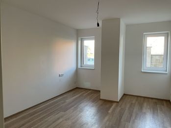 ložnice - Prodej bytu 2+kk v osobním vlastnictví 893 m², Říčany