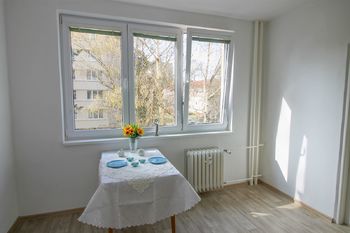 jídelna - Pronájem bytu 1+1 v osobním vlastnictví 50 m², České Budějovice