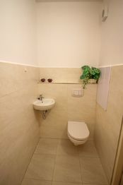 WC - Pronájem bytu 1+1 v osobním vlastnictví 50 m², České Budějovice