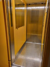 Výtah II - Prodej bytu 3+1 v osobním vlastnictví 82 m², Třebíč