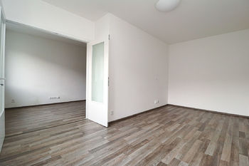 Pronájem bytu 1+1 v osobním vlastnictví 40 m², Praha 4 - Nusle