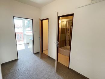 Pronájem bytu 3+1 v osobním vlastnictví 72 m², Jeneč