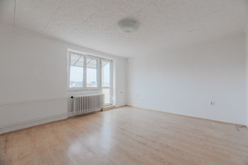 Pokoj s balkónem - Prodej bytu 3+1 v osobním vlastnictví 67 m², Lanškroun