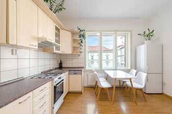 Prodej bytu 2+kk v osobním vlastnictví 47 m², Praha 1 - Malá Strana