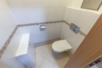 WC - Prodej bytu 2+kk v osobním vlastnictví 51 m², Praha 5 - Zličín