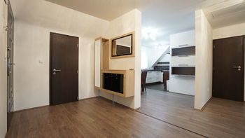 Pronájem bytu 3+1 v osobním vlastnictví 90 m², Praha 8 - Libeň