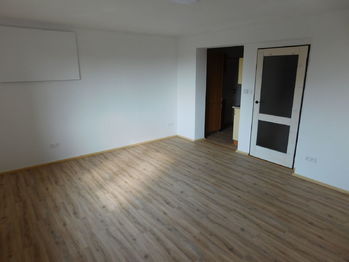 Prodej bytu 1+kk v družstevním vlastnictví 37 m², Křeč