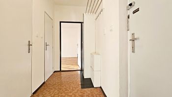 Pronájem bytu 1+1 v družstevním vlastnictví 35 m², Mělník