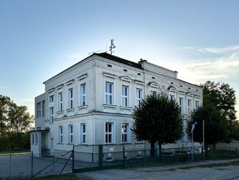Prodej pozemku 1812 m², Štítary