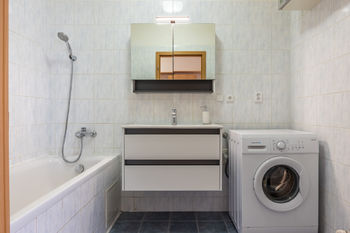 Koupelna - Pronájem bytu 2+kk v osobním vlastnictví, Praha 4 - Chodov