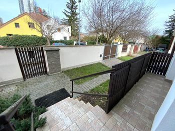 Zahrada - Pronájem domu 364 m², Praha 10 - Strašnice