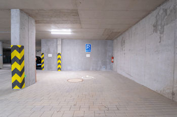 Prodávané garážové parkovací místo GS 114 v 2. PP - Prodej garážového stání 22 m², Kolín 