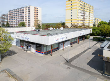 Prodej obchodních prostor 1090 m², Praha 4 - Háje