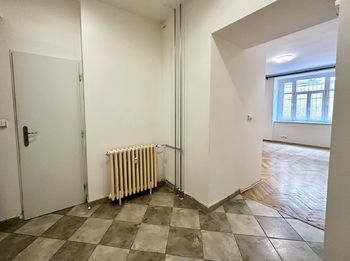 Pronájem bytu 1+kk v osobním vlastnictví 33 m², Praha 7 - Holešovice