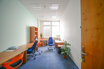 Pronájem kancelářských prostor 77 m², Pardubice