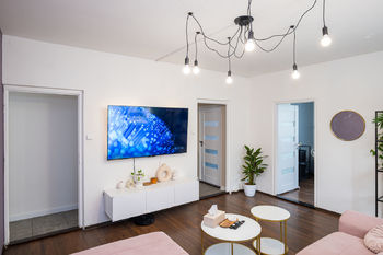 Obývací pokoj - Prodej bytu 4+1 v osobním vlastnictví 88 m², Svitavy