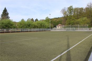 Obecní fotbalové hřiště - Pronájem domu 76 m², Černolice