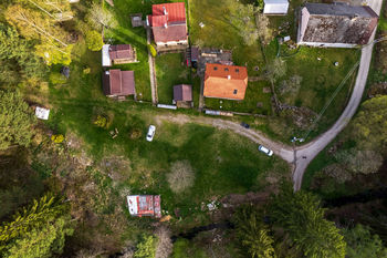 Letecký pohled na chatu - Prodej chaty / chalupy 58 m², Zdíkov