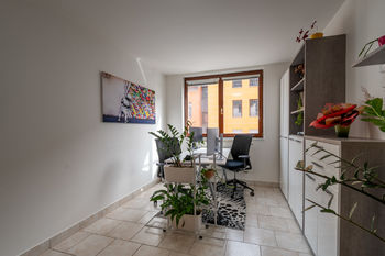 Prodej bytu 3+kk v osobním vlastnictví 68 m², Praha 5 - Košíře