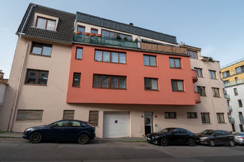 Prodej bytu 3+kk v osobním vlastnictví 68 m², Praha 5 - Košíře