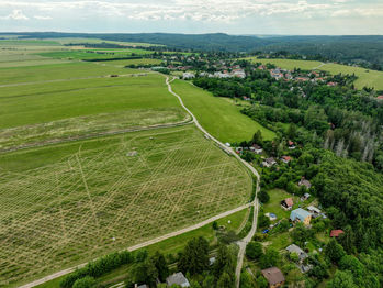 Prodej pozemku 2712 m², Chyňava