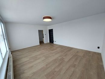 Prodej bytu 3+kk v osobním vlastnictví 80 m², Praha 5 - Stodůlky