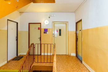 21. Výtah v domě - Pronájem bytu 3+1 v osobním vlastnictví 59 m², Beroun