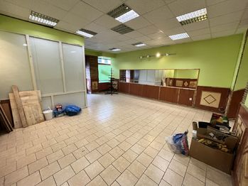 Pronájem obchodních prostor 130 m², Pelhřimov