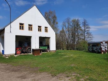 Prodej zemědělského objektu 870 m², Sedlec-Prčice