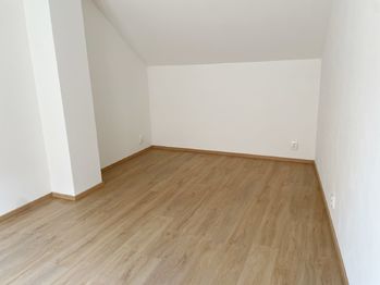 obývací pokoj - Pronájem domu 58 m², Hostouň