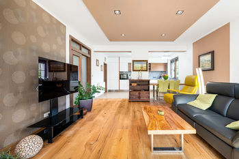 obývací pokoj - Prodej domu 183 m², Křemže