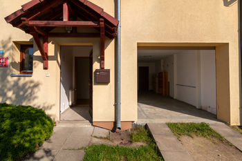 Pronájem domu 110 m², Praha 9 - Újezd nad Lesy