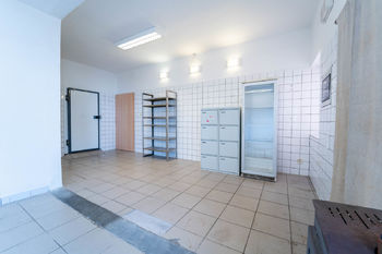 Prodej obchodních prostor 102 m², Praha 8 - Dolní Chabry