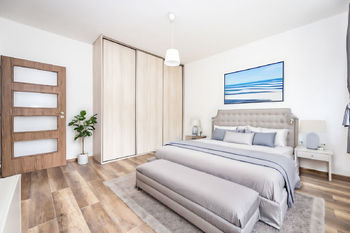 Virtual staging obývacího pokoje a ložnice - Pronájem bytu 1+1 v osobním vlastnictví 28 m², Velké Březno