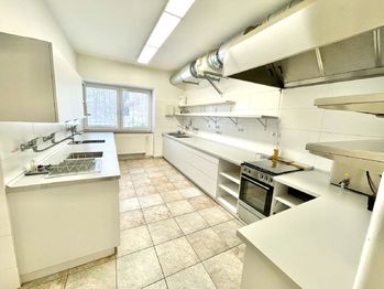 Kuchyně - Prodej obchodních prostor 120 m², České Budějovice