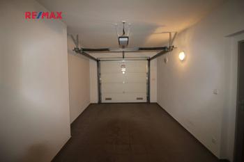 garáž - Pronájem bytu 2+kk v osobním vlastnictví 62 m², České Budějovice