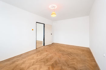 LOŽNICE - Prodej bytu 2+1 v osobním vlastnictví 50 m², Hluboká nad Vltavou