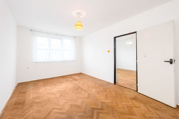 LOŽNICE - Prodej bytu 2+1 v osobním vlastnictví 50 m², Hluboká nad Vltavou