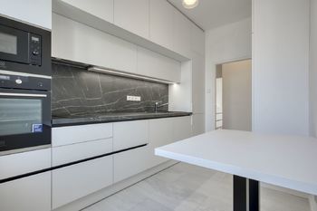 Kuchyně - Pronájem bytu 2+1 v osobním vlastnictví 60 m², Plzeň